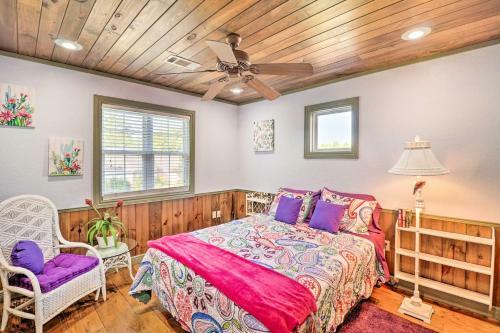 Vibrant Hydrangea House With Access To River!