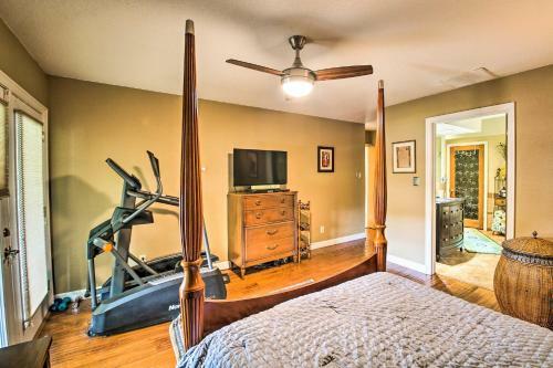 Waterfront Home With Dock 6 Mi To Hot Springs!