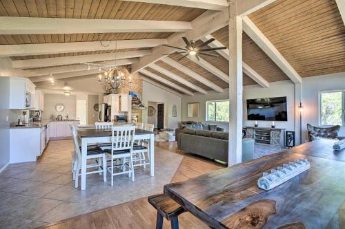 Spacious Sedona Hideaway With Furnished Patio!