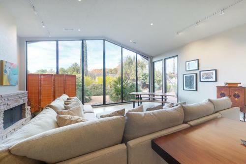 Sand Rock Retreat
