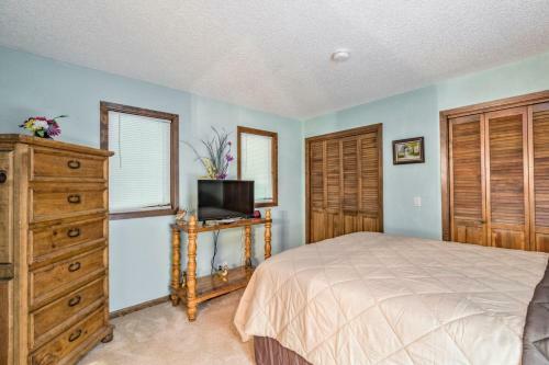 11439 - 39 Cambre Circle