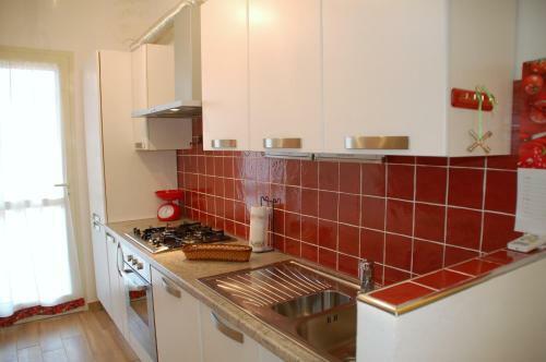 Lucia Holiday House Porto Pino
