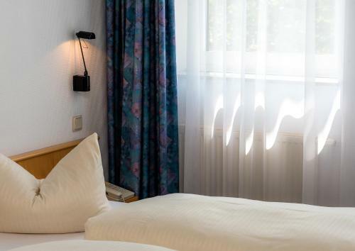 Hostal Median Hotel Garni