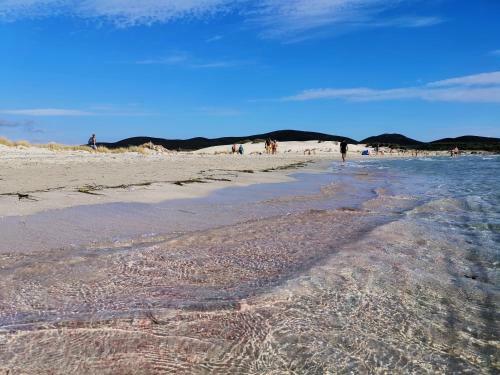 Ziu Angelinu Ad Un Passo Dal Mare