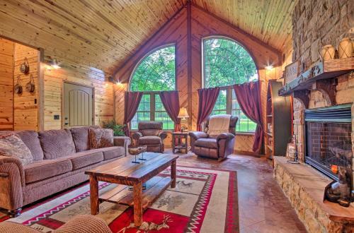 Spacious Family Home With Fire Pit On Norfork Lake!