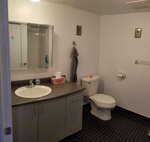 Very Nice, Clean And Quiet Double Room Next To Downtown