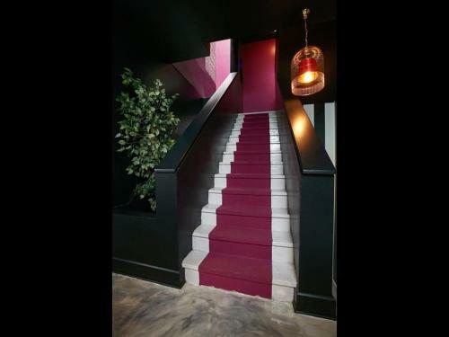 Golden District Mcgill Downtown Stays Studios Design 8