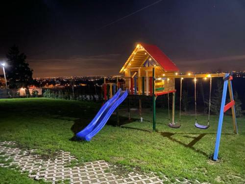 Villa Casa Vacanza Con Piscina,area Giochi Bambini.