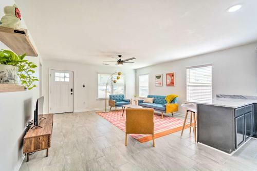 Eclectic North Little Rock House With Fire Pit!