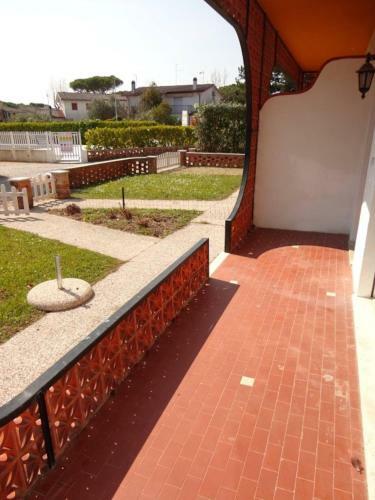Beautiful Villa For 8 People With Pool