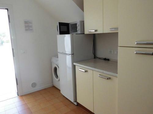 Beautiful Villa For 6 People - Tv - AC