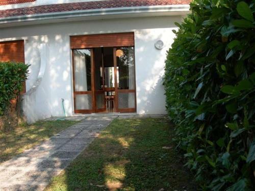 Beautiful Villa For 6 People - Tv - AC
