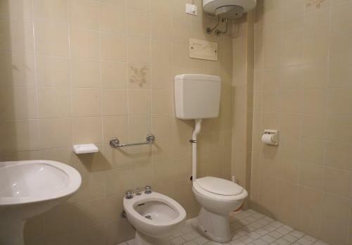 Apartment With Pool In Excellent Location