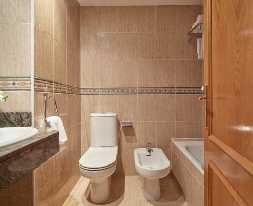 Iraipe Achuri Hotel