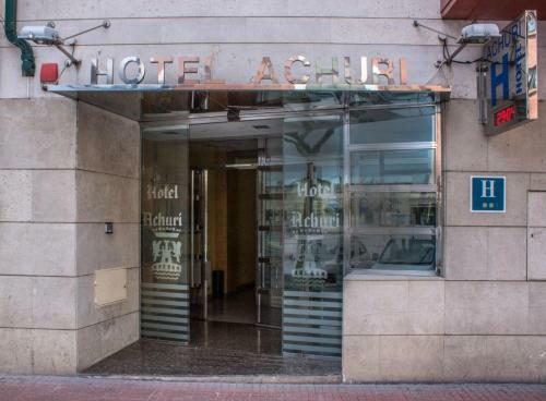 Iraipe Achuri Hotel