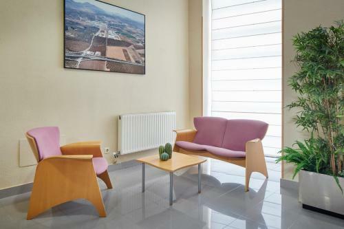 Iraipe Achuri Hotel
