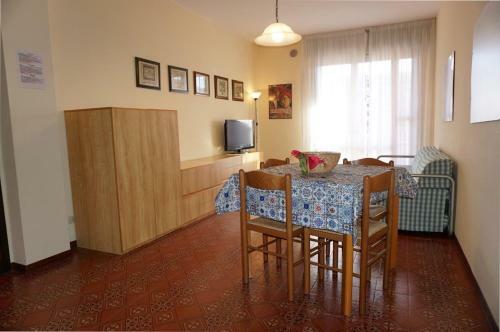 Apartment Near The Beach - Swimming Pool - AC