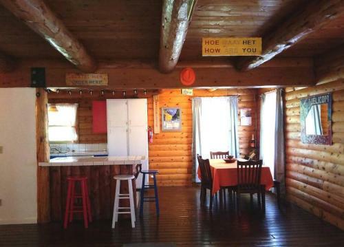 Koffiehuis - Fun For All Ages Near Yosemite