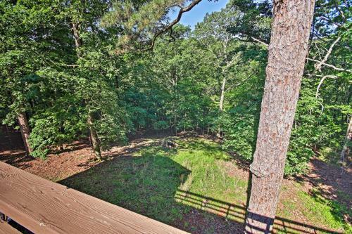 Spacious Rogers House With Beaver Lake Access!