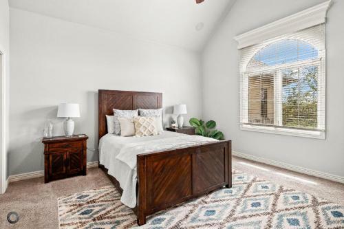 Stylish Amp Comfy Oasis 5min To Amp Queen Beds