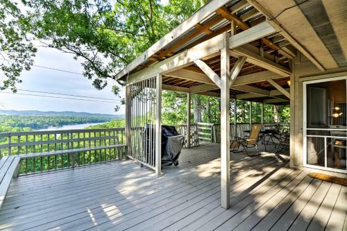 Hot Springs Home With Lake Views, Pool And Golf Access