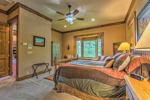 Luxurious Hot Springs Abode With Private Dock!