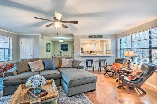 Waterfront Hot Springs Gem Patio And Game Room