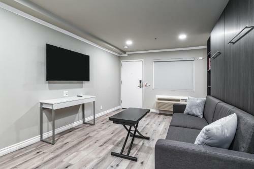 Motel Omeo Suites
