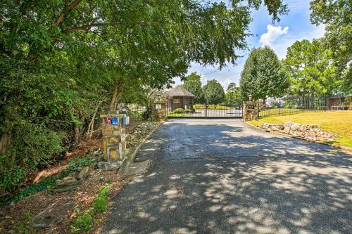 Apartamento Calming Hot Springs Condo With Community Pool!