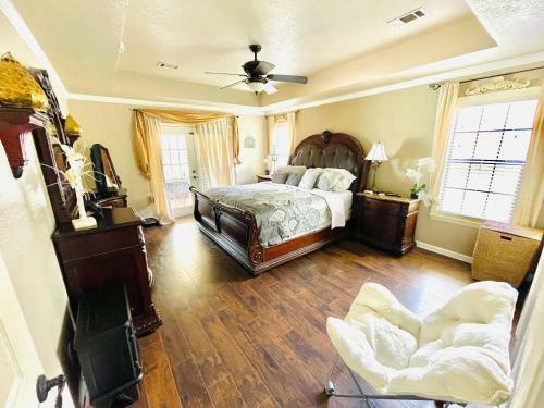 Lake Hamilton Home With Pool,cabana And Hot Tub