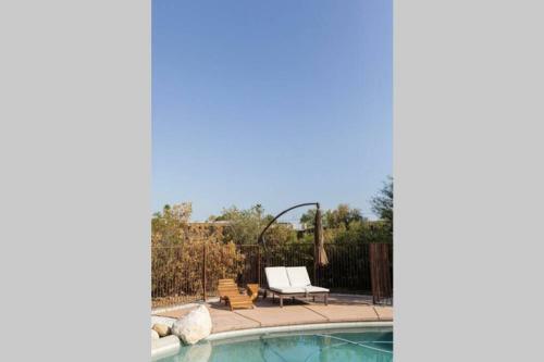 The Rosewood Adobe - Private Retreat W/pool