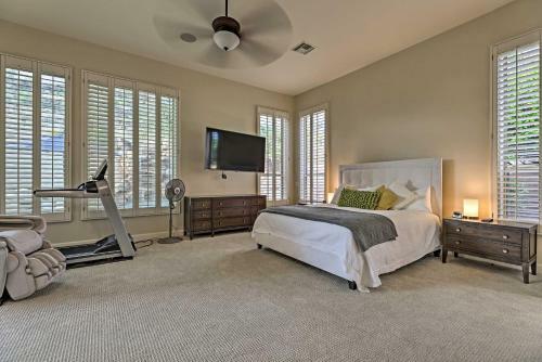 Remarkable Glendale Abode With Outdoor Oasis!