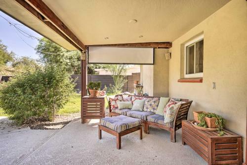 Phoenix Home With Pool, Backyard, And Gas Grill!