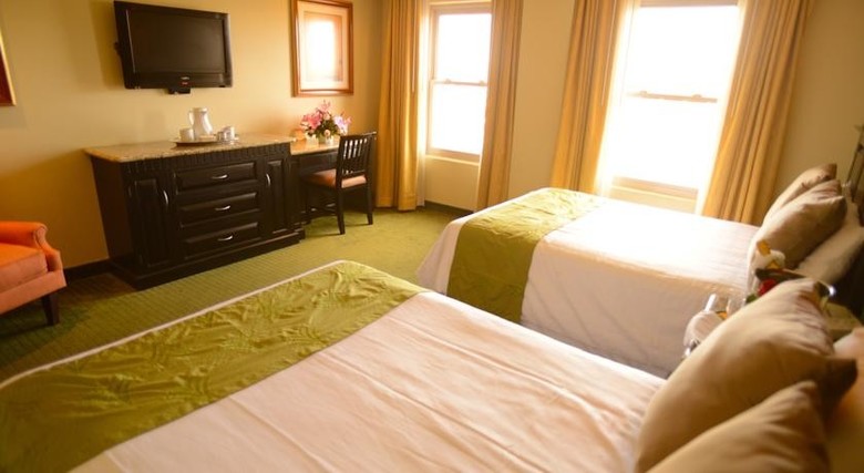 Hotel Ticu�n