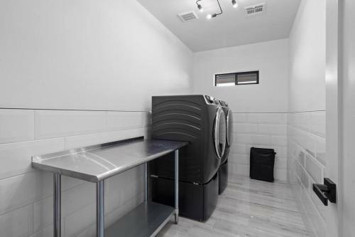 The Climate Villa By Homeslice Stays