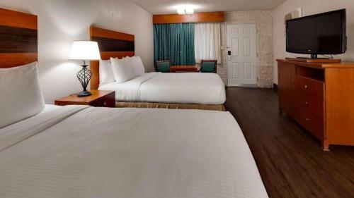 Hotel Extend -a- Suites Phoenix Airport