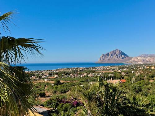Equipped Villa With Private Pool And Panoramic Sea Views