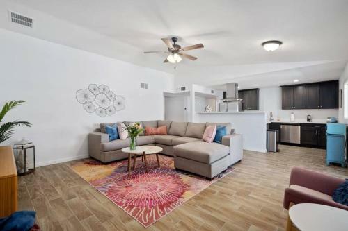 Fab Phx Getaway W/ Pool & Fire Pit