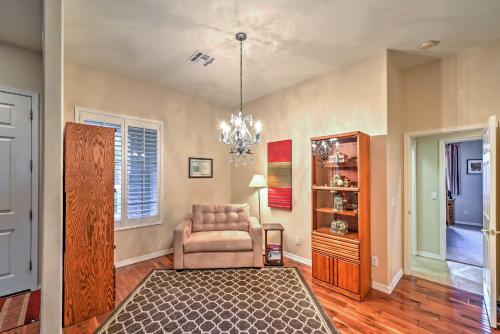 Lovely Retreat With Pool On Legacy Golf Course!