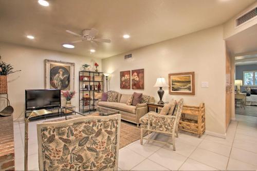 Spacious Phoenix Home With Private Pool And Patio