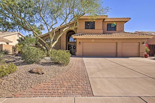 Upscale, Modern Abode, Walk To South Mtn Park