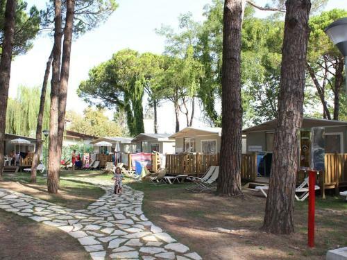 Inviting Mobile Home In Sorso With Garden