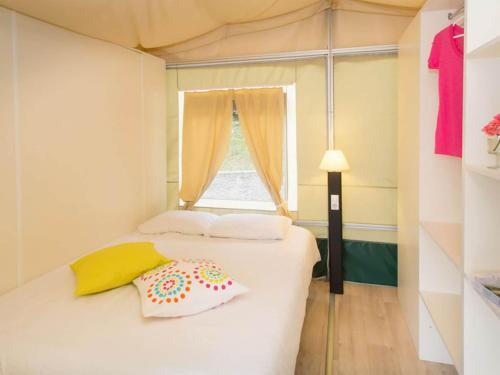 Amazing Mobile Home In Sorso With Shared Pool