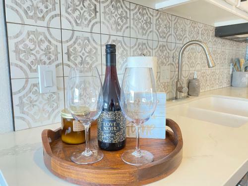 New! Old Town Scottsdale Gem! Close To Everything!