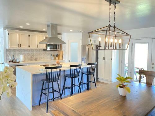 New! Old Town Scottsdale Gem! Close To Everything!