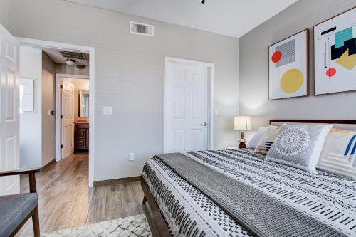 Apartamento Mid-centaury Modern By Frank Lloyd Wright Blvd.