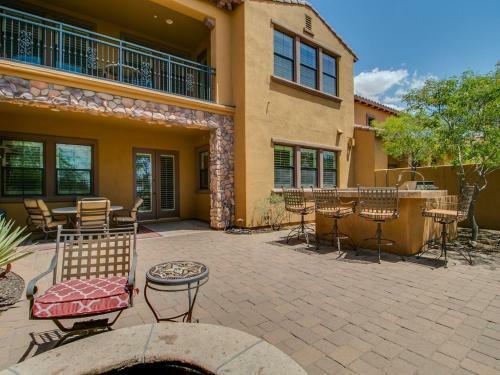 Scottsdale 4 Bdrm In Exclusive Gated Community Edit
