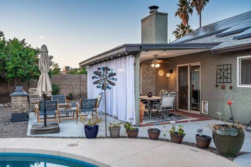 Desert Escape 3-bedroom Home Close To Golf