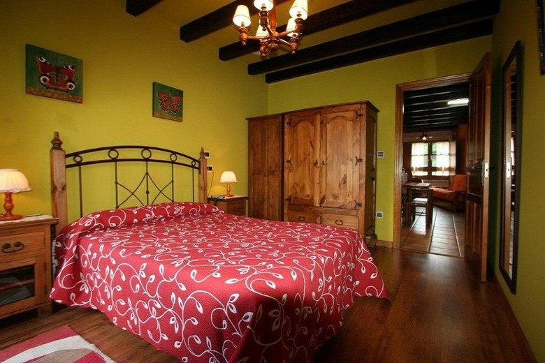 Apartamentos Turisticos Paseo De La Alameda