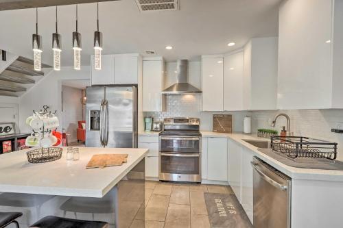 Chic Scottsdale Townhome Less Than 1 Mi To Old Town!